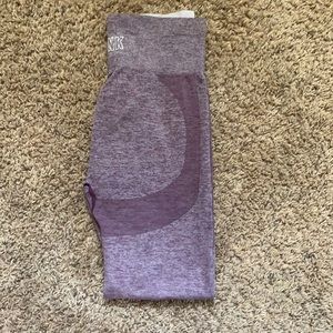 Purple SEAMLESS “PINK” leggings